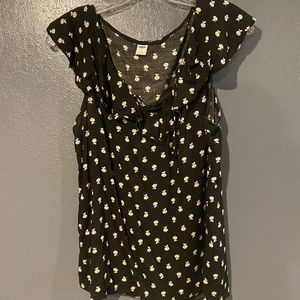 Old Navy top